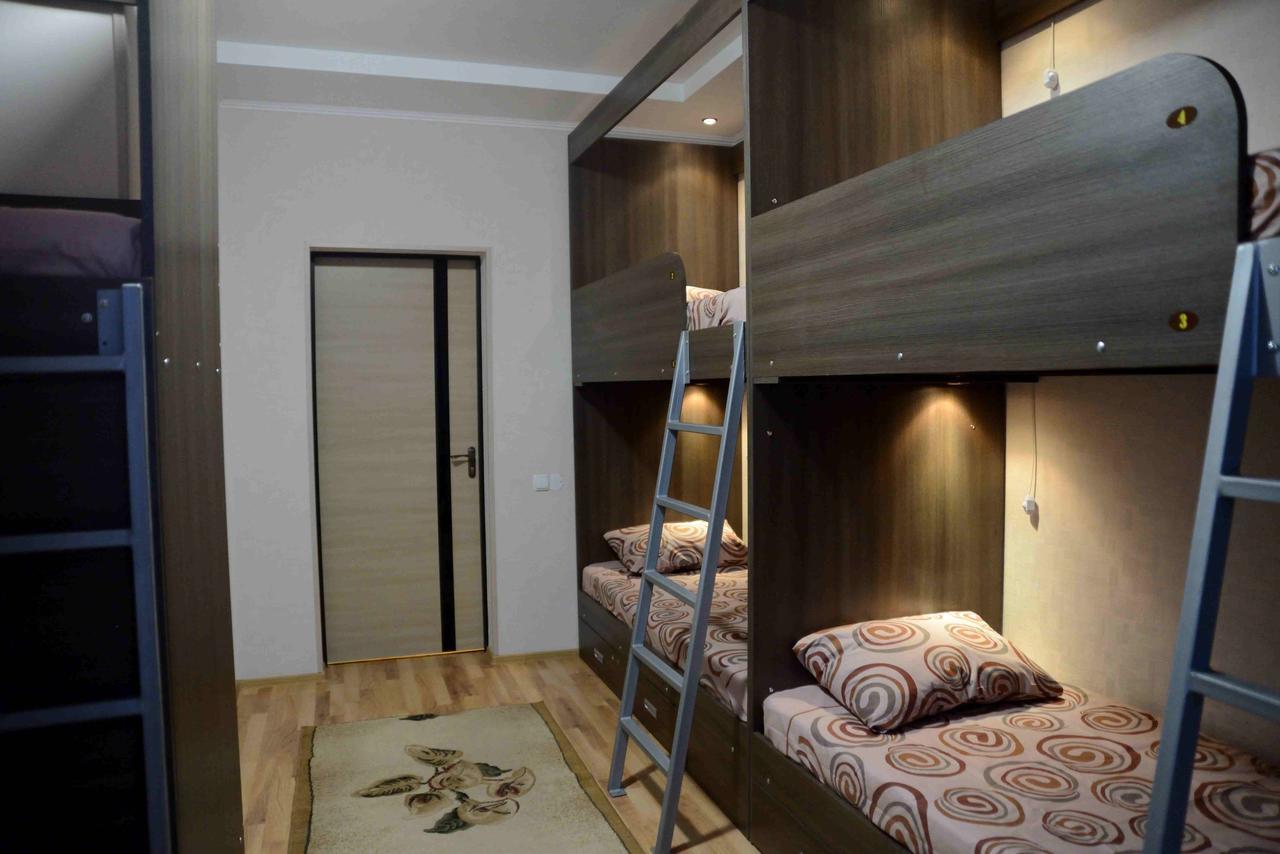 Rivne Hostel Екстер'єр фото