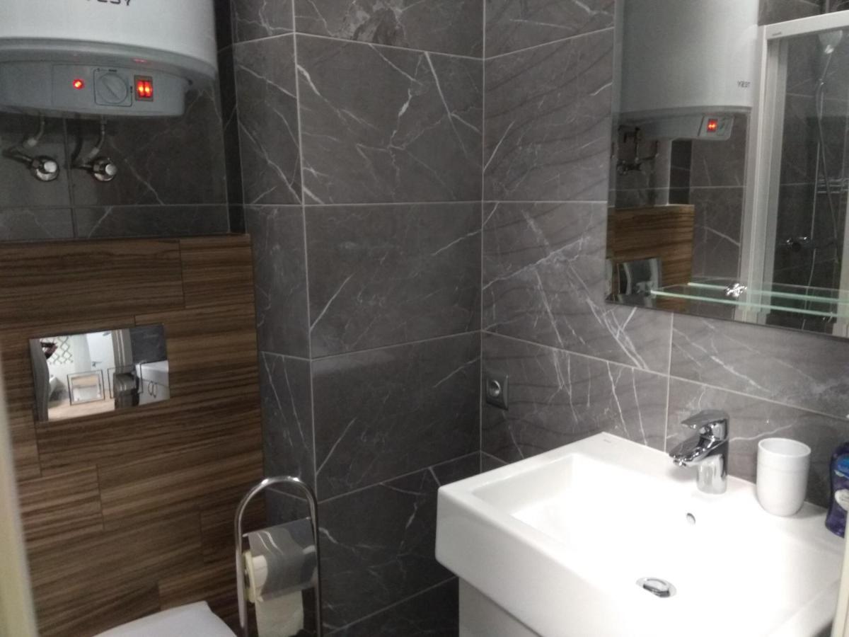 Rivne Hostel Екстер'єр фото