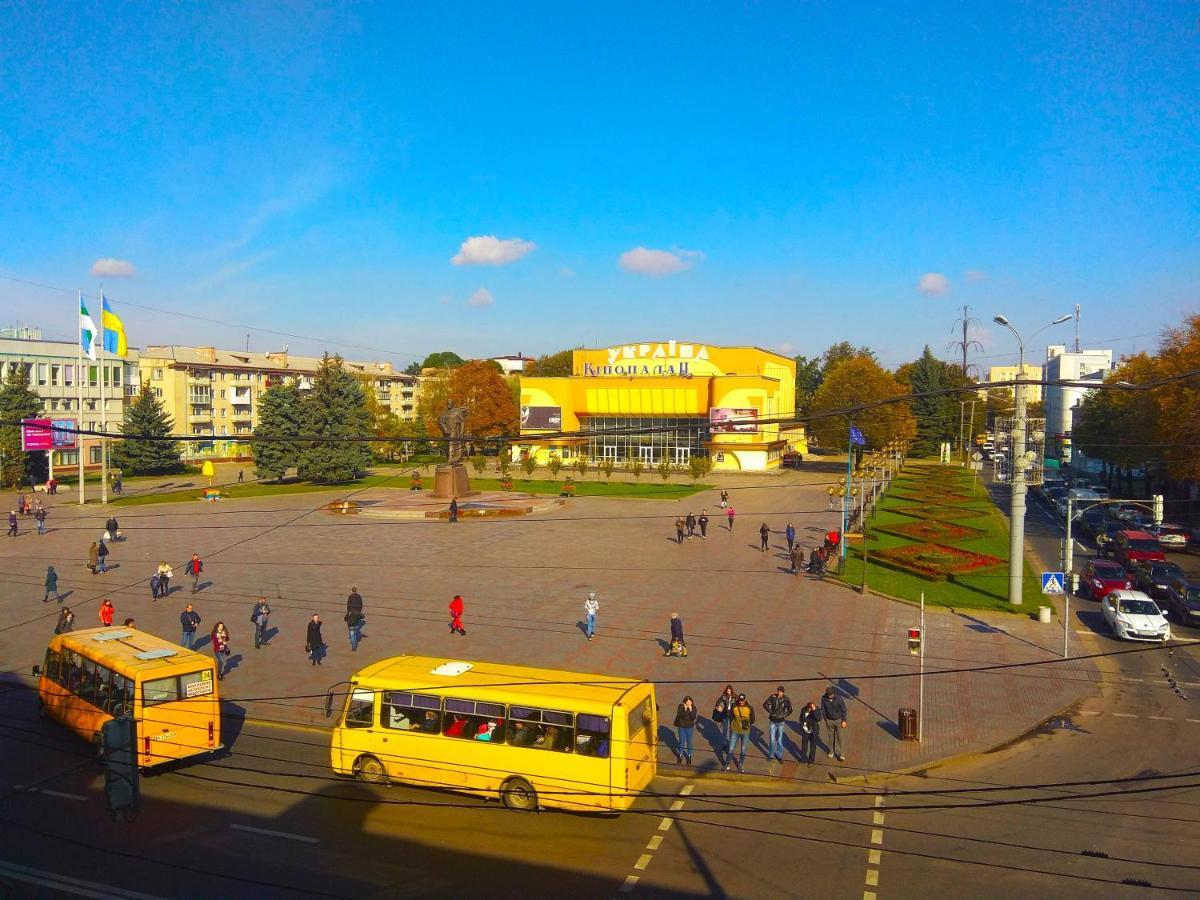 Rivne Hostel Екстер'єр фото